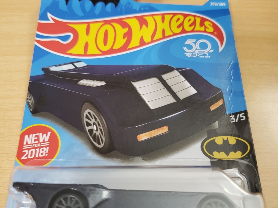2018-batman-the-animated-series-batmobile-01.jpg