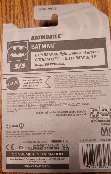 2023-103-hot-wheels-batmobile-hkg99-002.jpg
