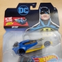 hot-wheels-character-cars-dc-comics-batman-batarang-01.jpg