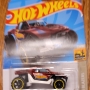 2022-hot-wheels-twinnin-n-winnin-hcw83-001.jpg