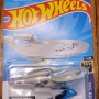 2022-hot-wheels-uss-enterprise-hcv53-001.jpg