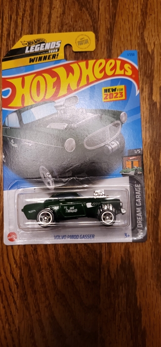 2023-hot-wheels-volvo-p1800-gasser-hkg27-001.jpg