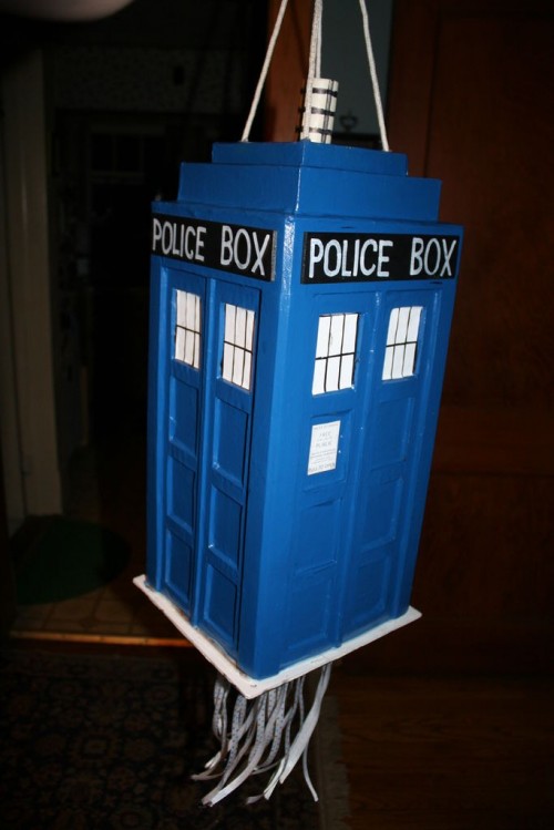Tardis Pinata