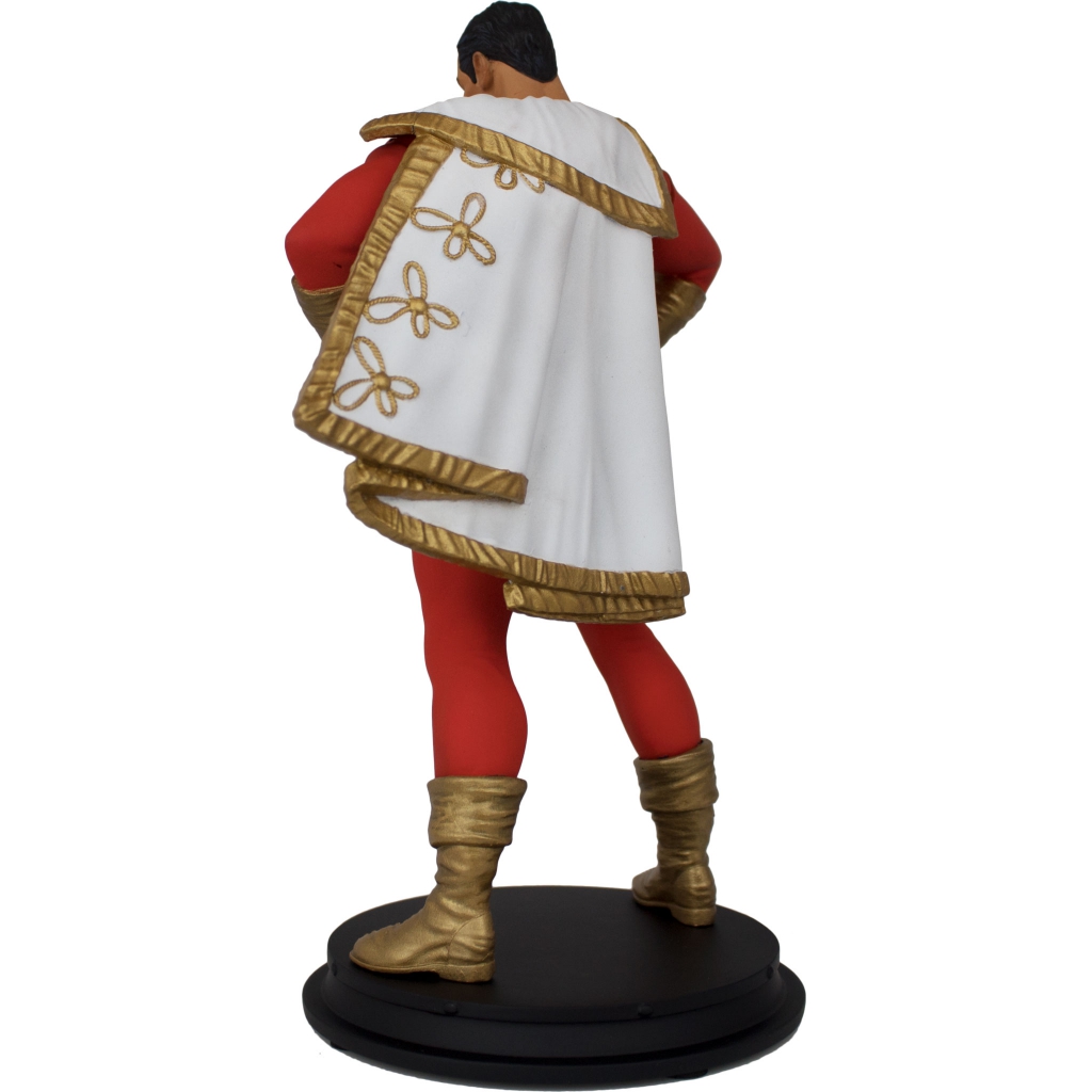 Polystone Shazam Statue