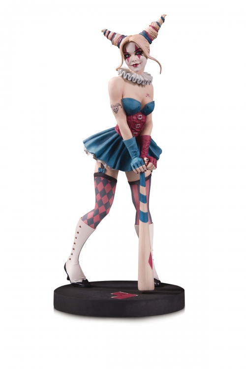 harley quinn margot robbie statue