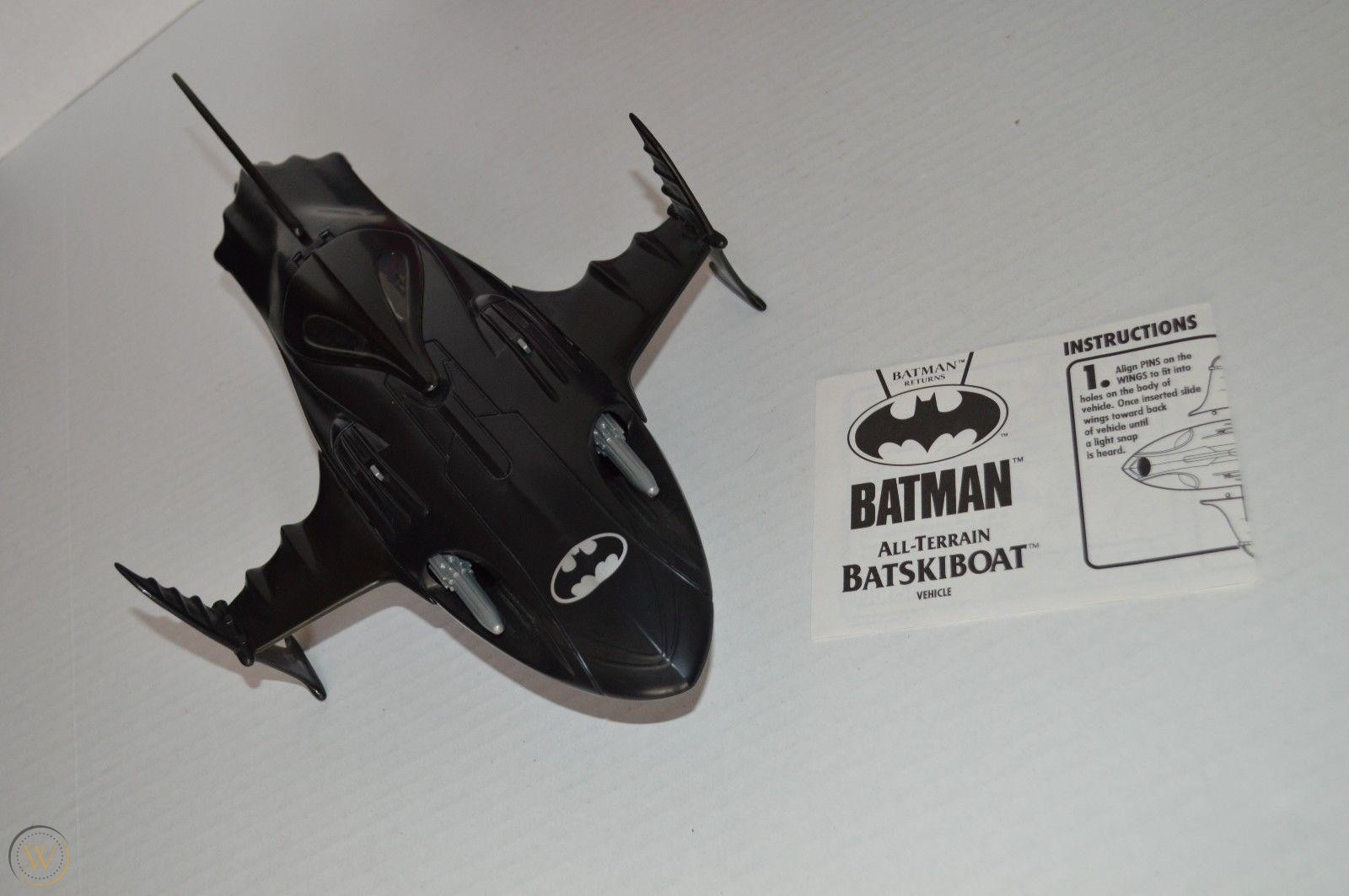 Batman Returns–Kenner Batskiboat – Brian.Carnell.Com