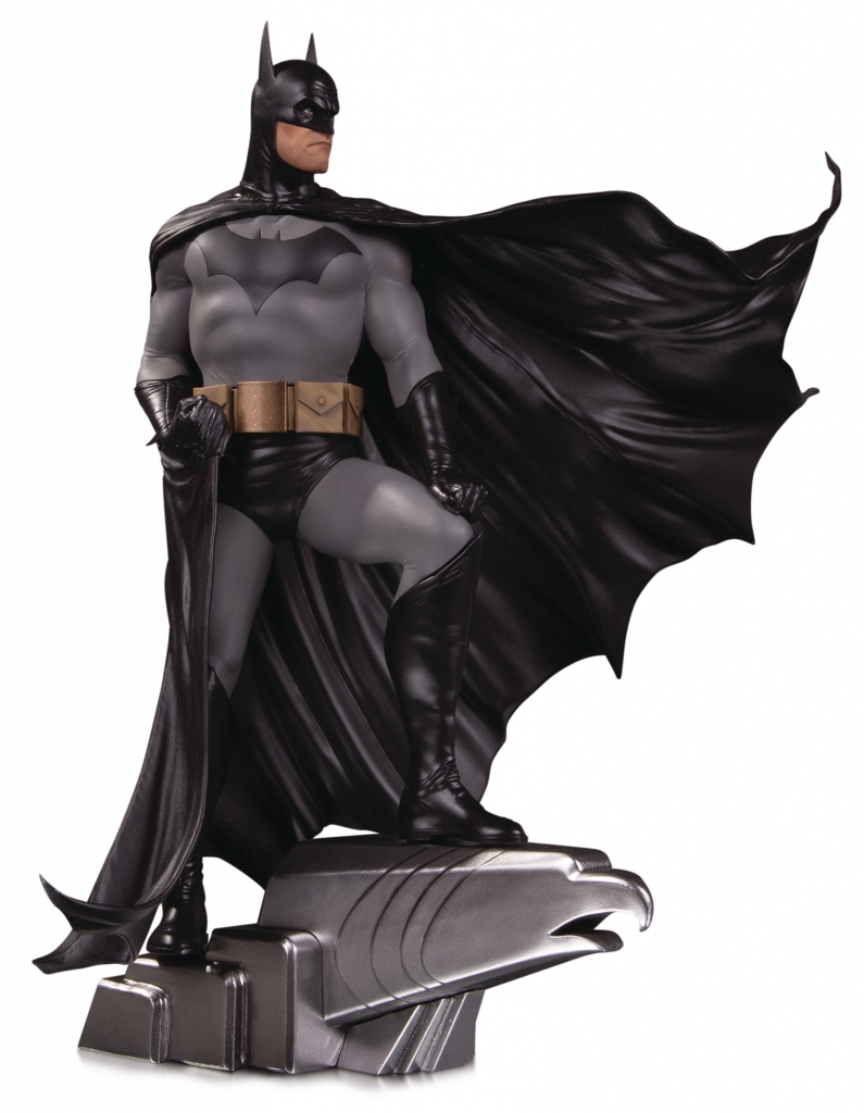 Batman by Alex Ross Deluxe Statue