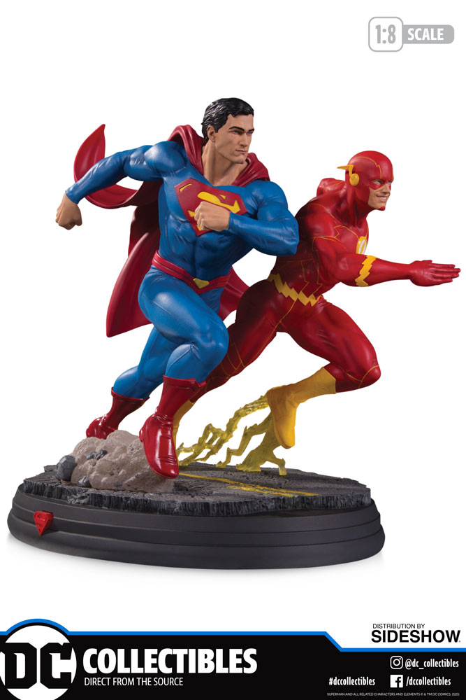 Sideshow Superman vs. The Flash Racing Statue